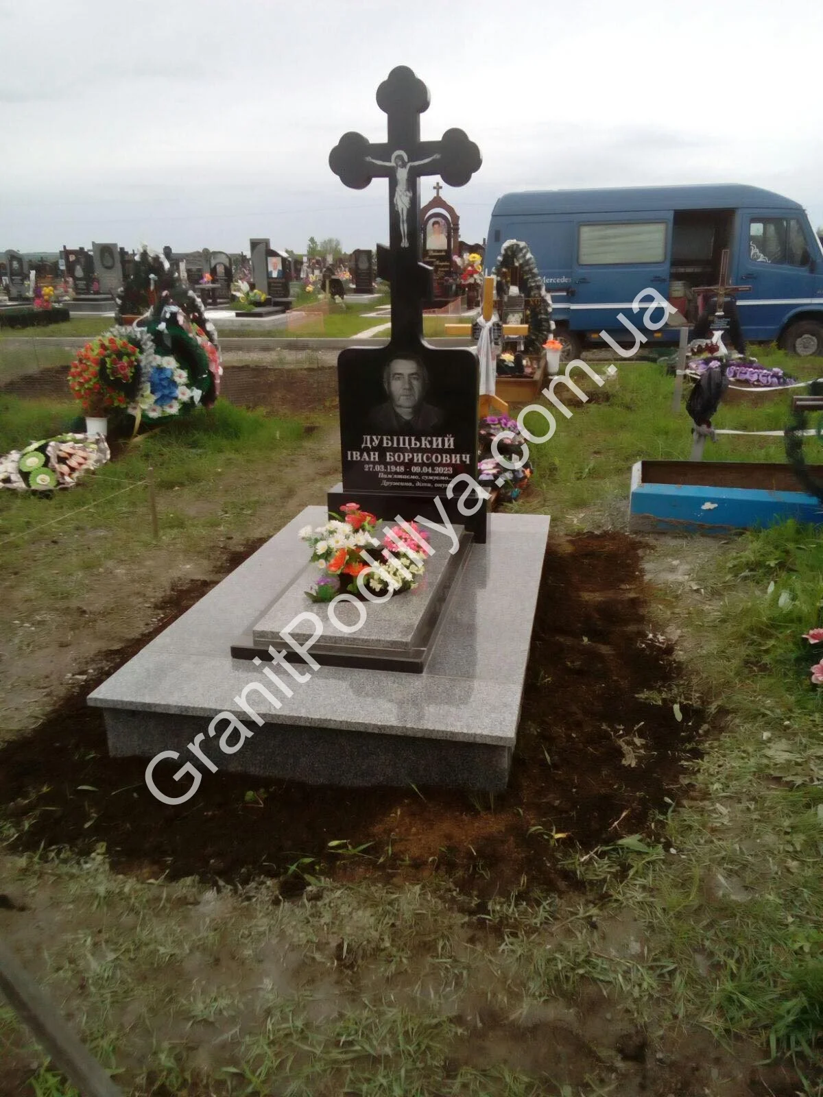 Одинарний пам'ятник з граніту - Кам'янець-Подільський | GranitPodillya